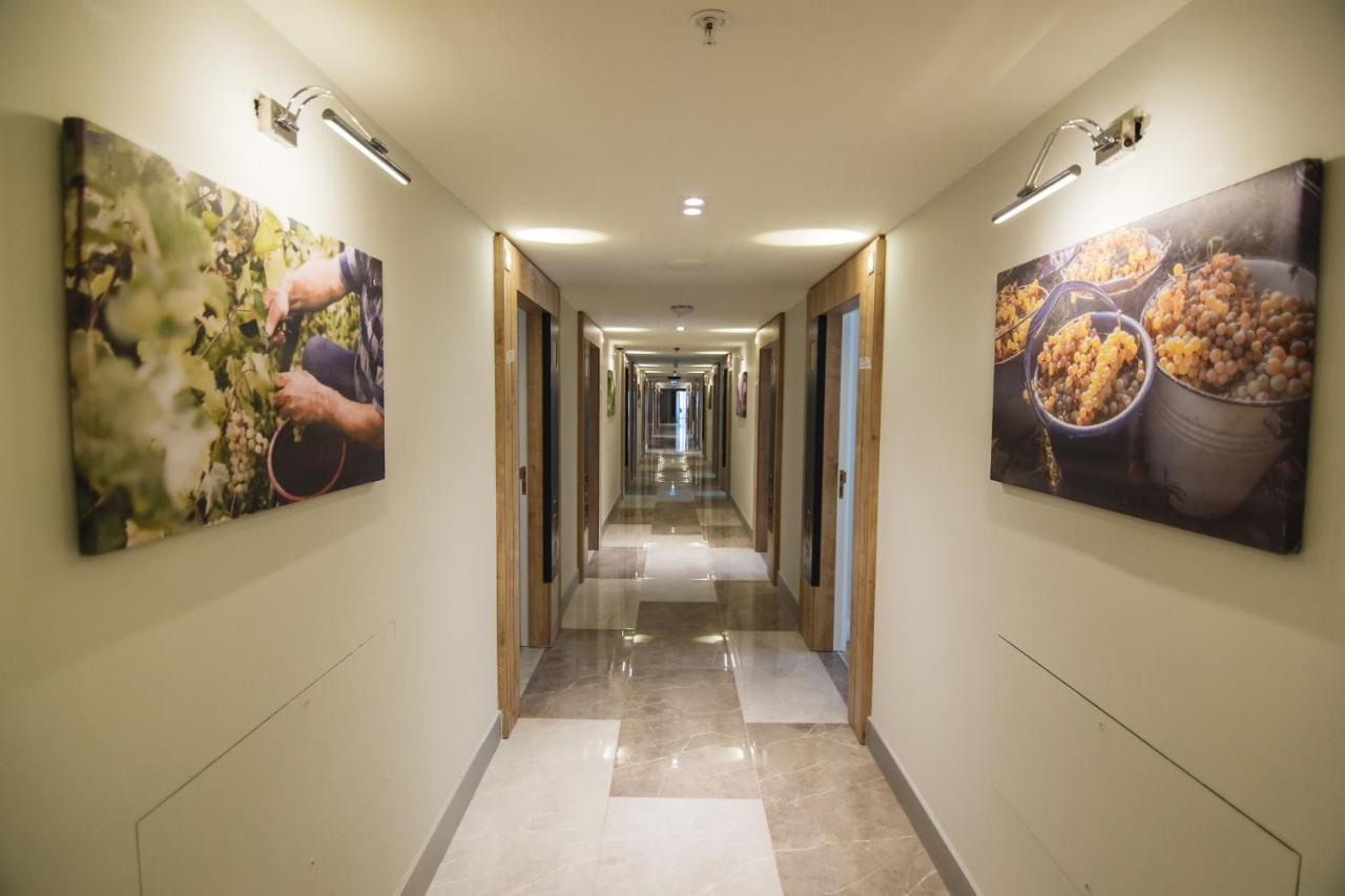 Premium Aparthotel With Sea View Батуми Экстерьер фото