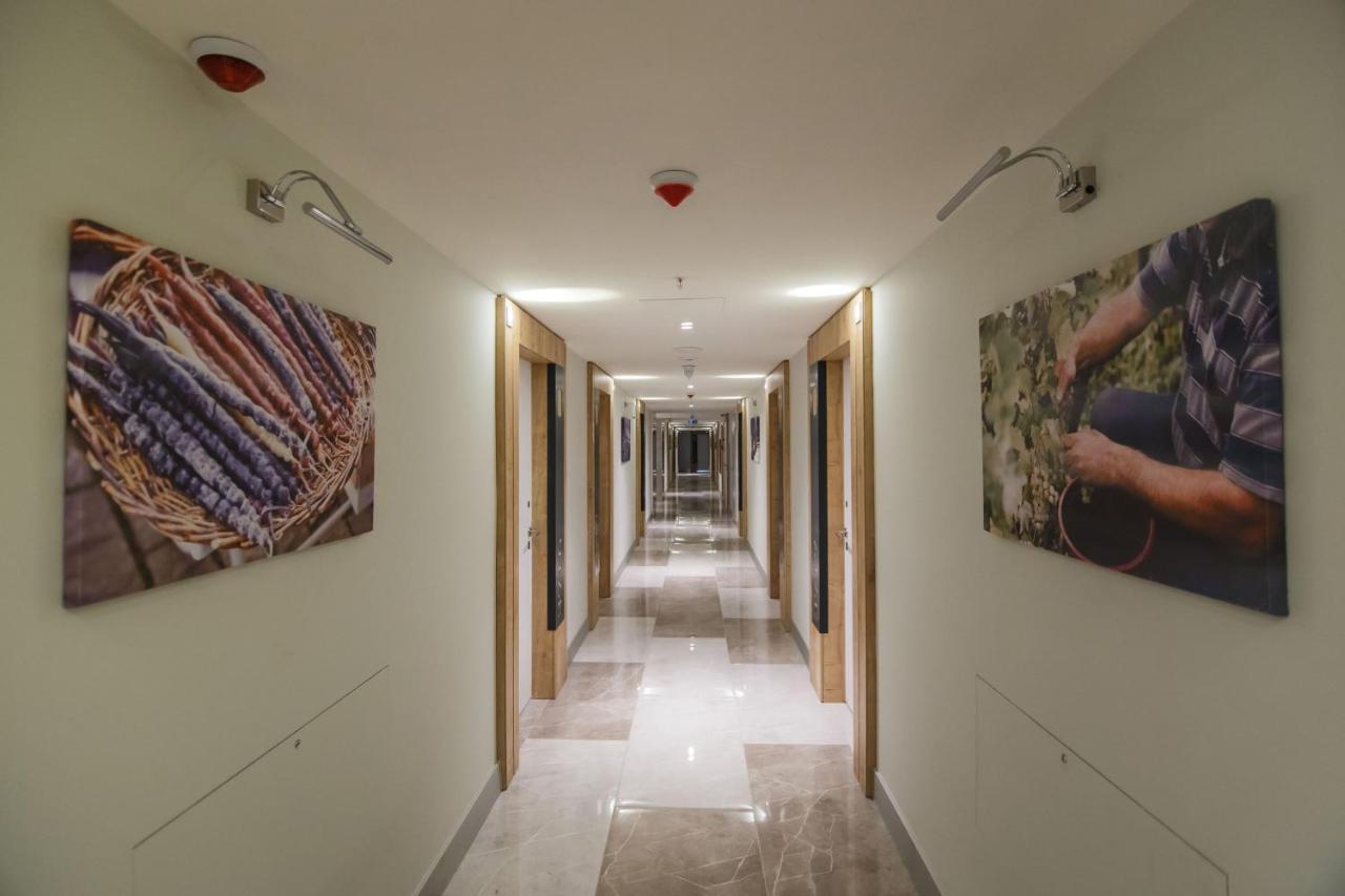 Premium Aparthotel With Sea View Батуми Экстерьер фото