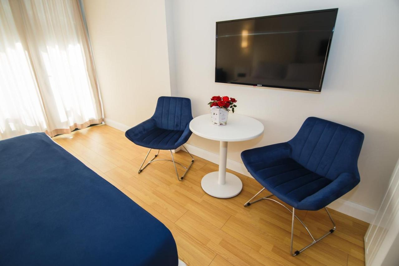 Premium Aparthotel With Sea View Батуми Экстерьер фото