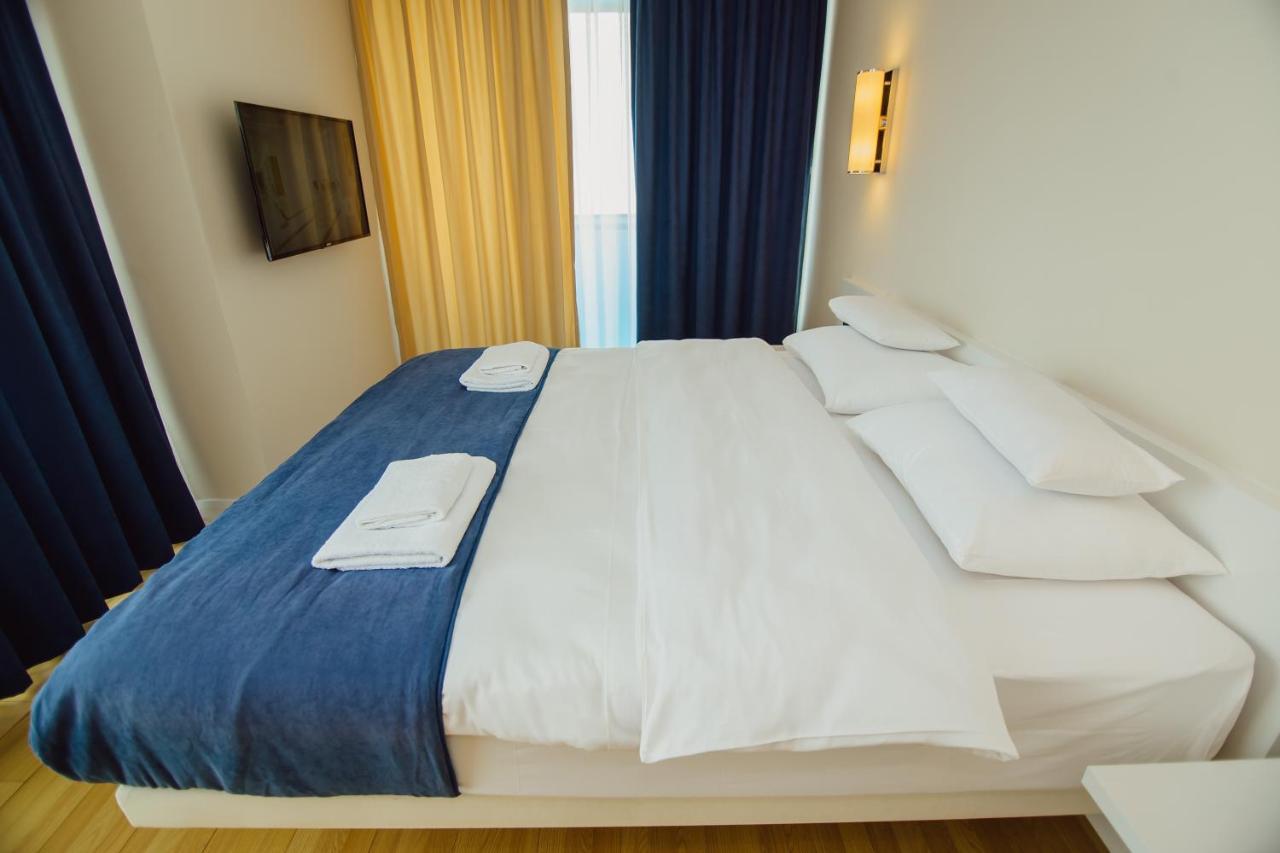 Premium Aparthotel With Sea View Батуми Экстерьер фото