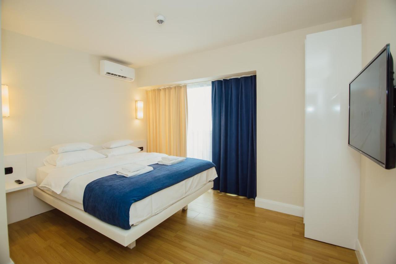 Premium Aparthotel With Sea View Батуми Экстерьер фото
