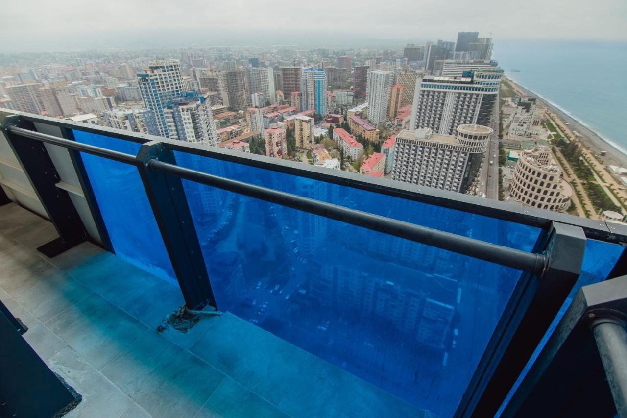 Premium Aparthotel With Sea View Батуми Экстерьер фото