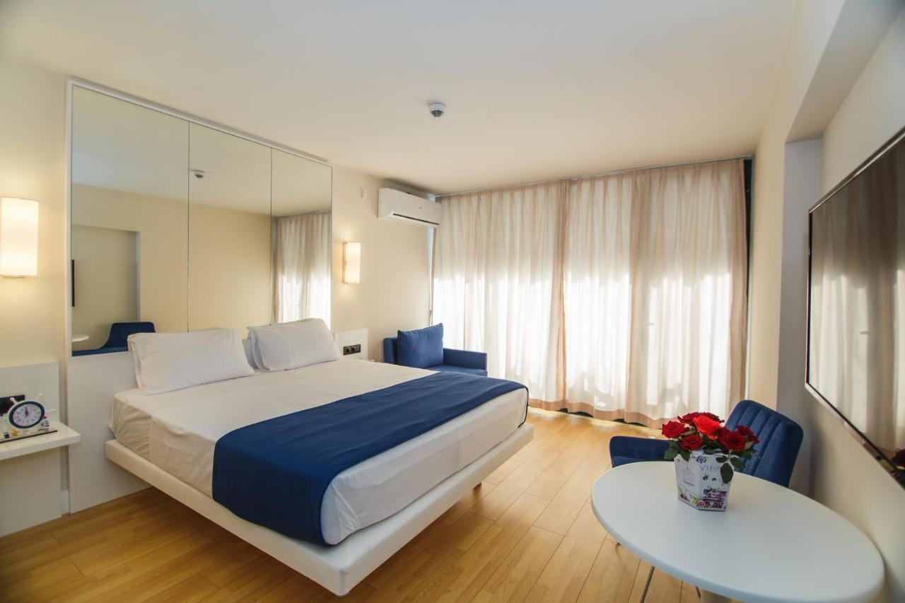 Premium Aparthotel With Sea View Батуми Экстерьер фото