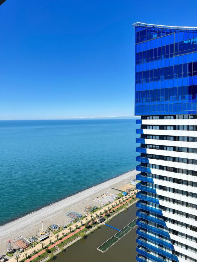 Premium Aparthotel With Sea View Батуми Экстерьер фото