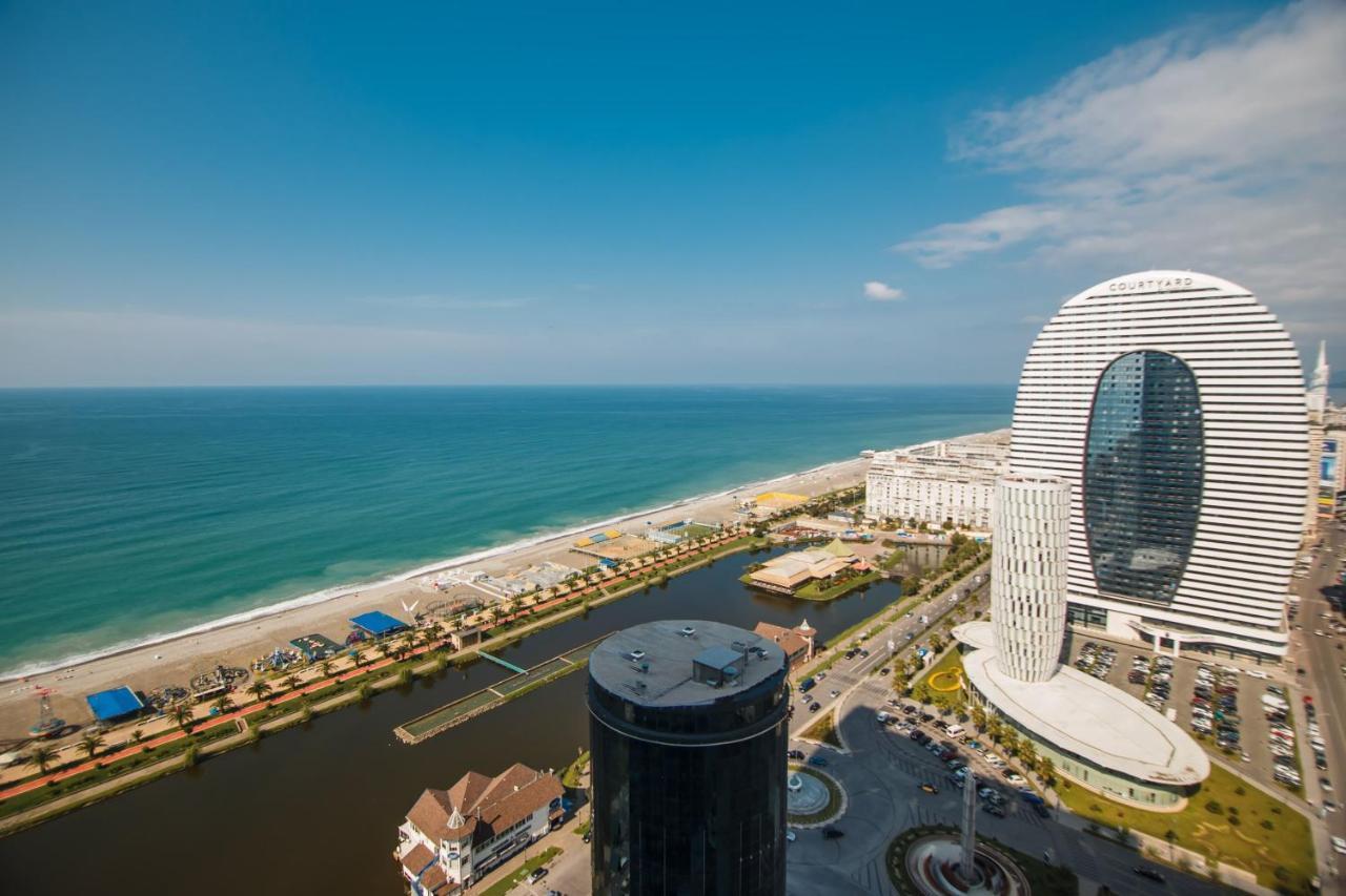 Premium Aparthotel With Sea View Батуми Экстерьер фото