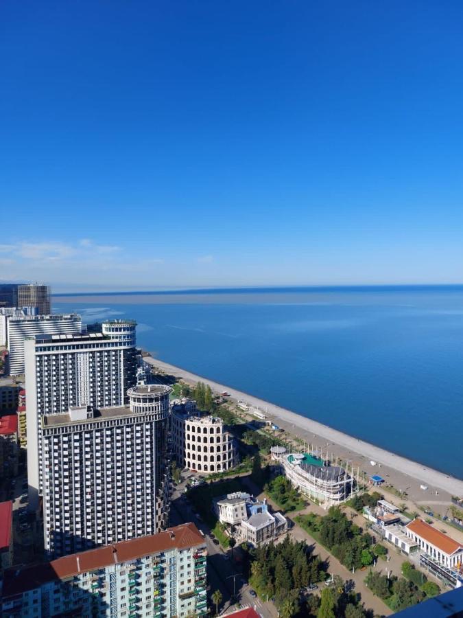 Premium Aparthotel With Sea View Батуми Экстерьер фото